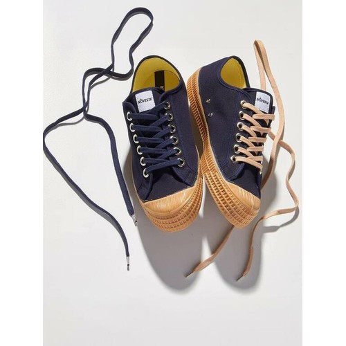 Footwear 19