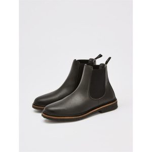 Footwear 21