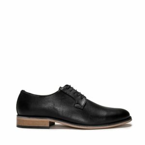 Footwear 22