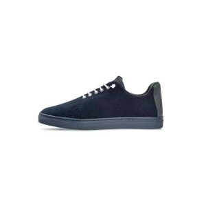 Footwear 25