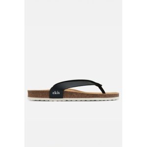 Footwear 31